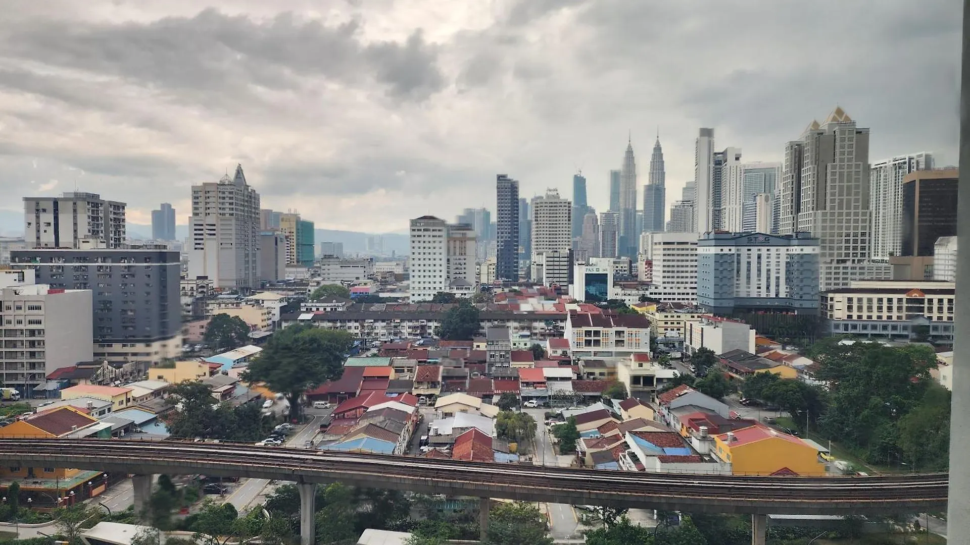 Regalia Suites Best Couples Studio Klcc Kuala Lumpur